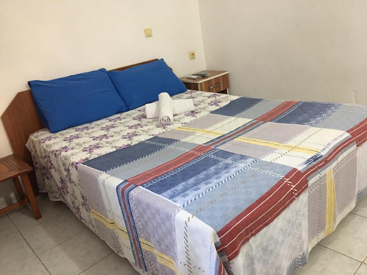 Keramos Pansiyon فينيقيه المظهر الخارجي الصورة
