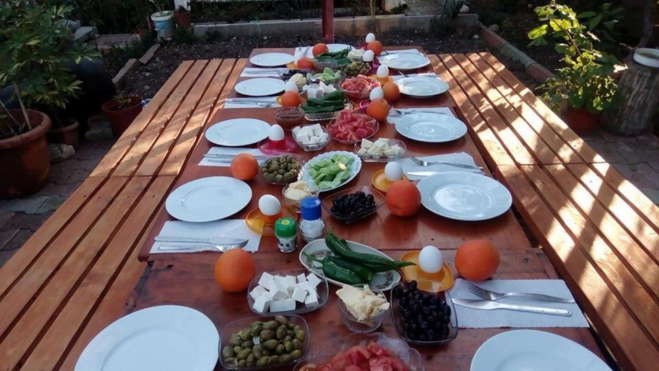 Keramos Pansiyon فينيقيه المظهر الخارجي الصورة