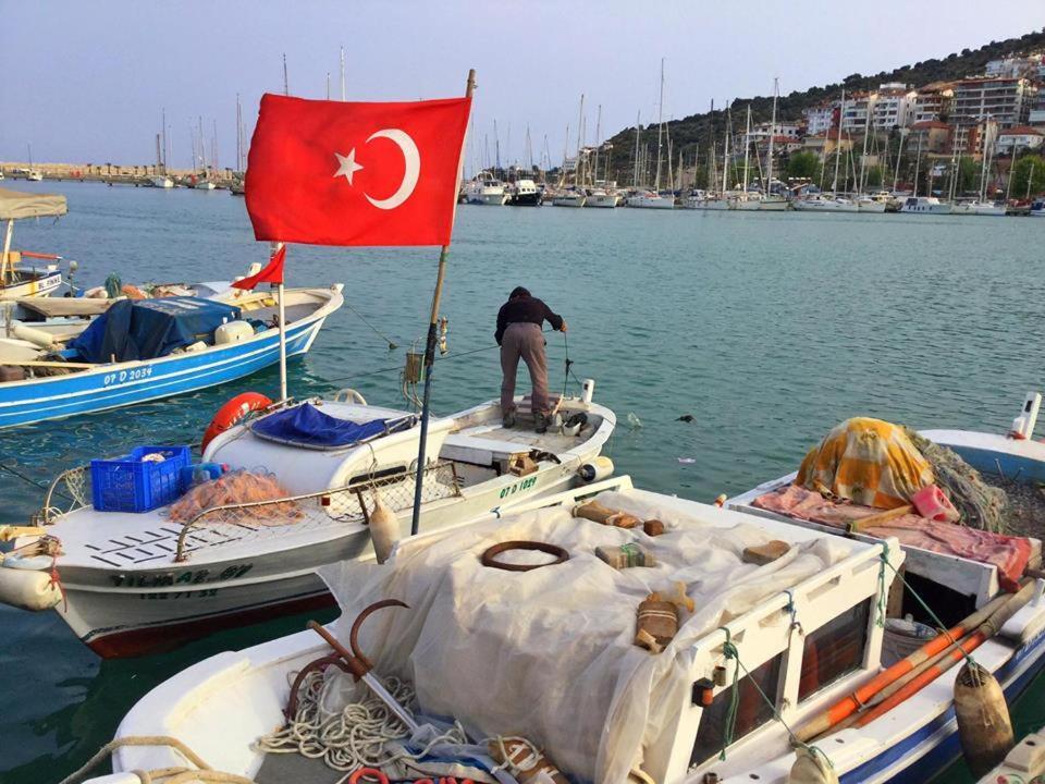 Keramos Pansiyon فينيقيه المظهر الخارجي الصورة